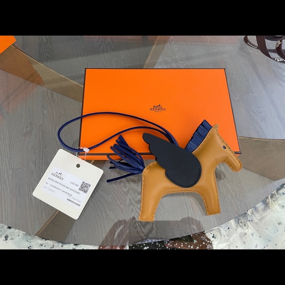 Authentic Hermes Rodeo Pegase MM size - Sesame, blue sapphire, noir - Picture 3 of 4
